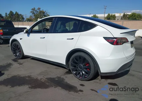 2022 Tesla Model Y z USA, uszkodzony, nr VIN 7SAYGDEFXNF407340